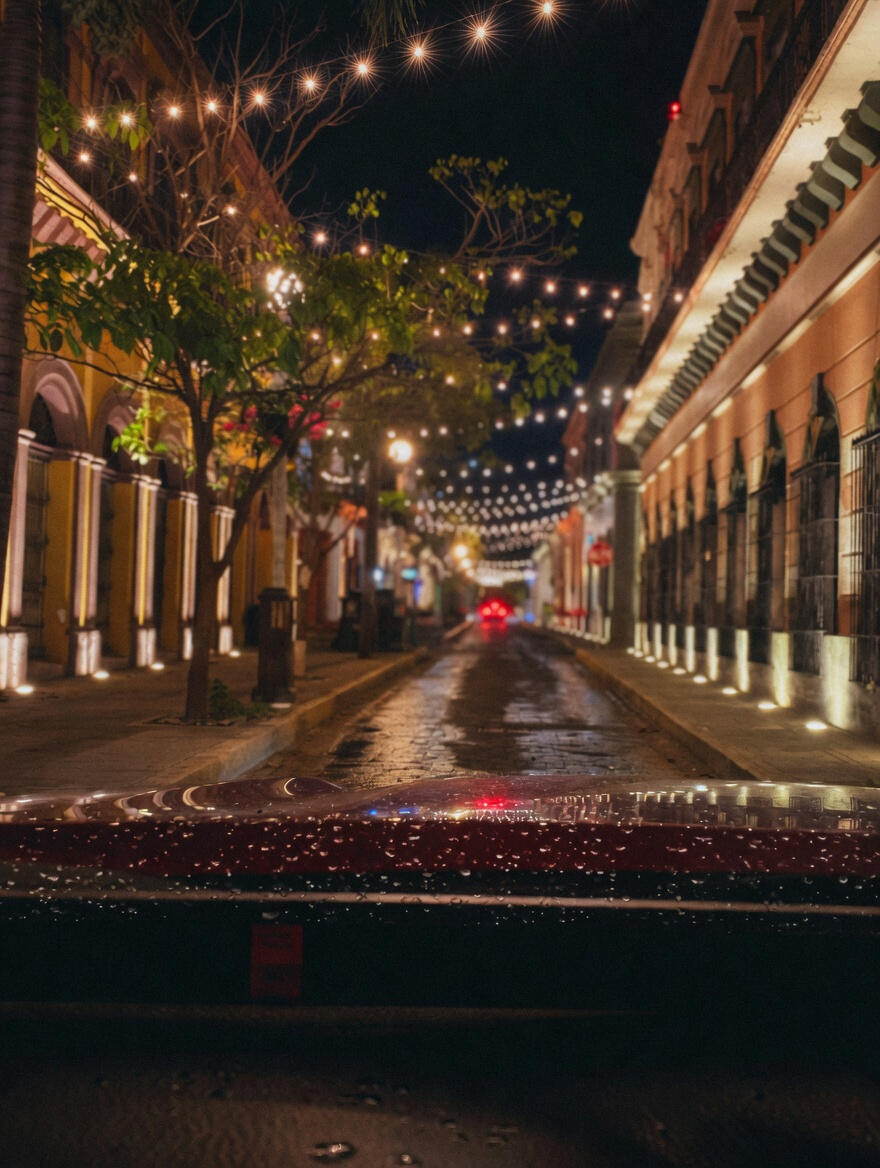 Auriga turística en el malecón de Mazatlán